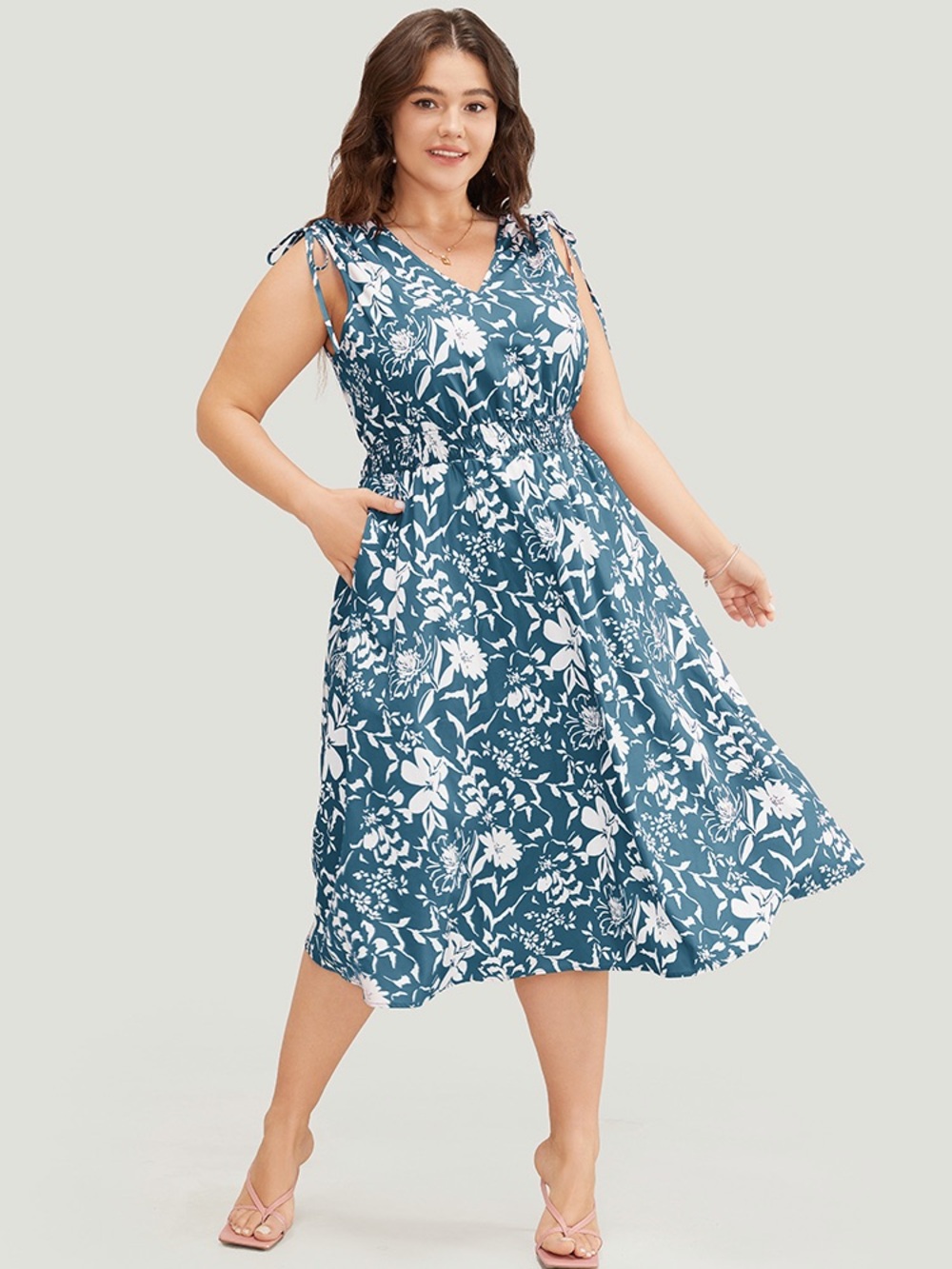 BloomChic Teal and White Floral Midi Dress with Tie Shoulders 22/24 3X NWT